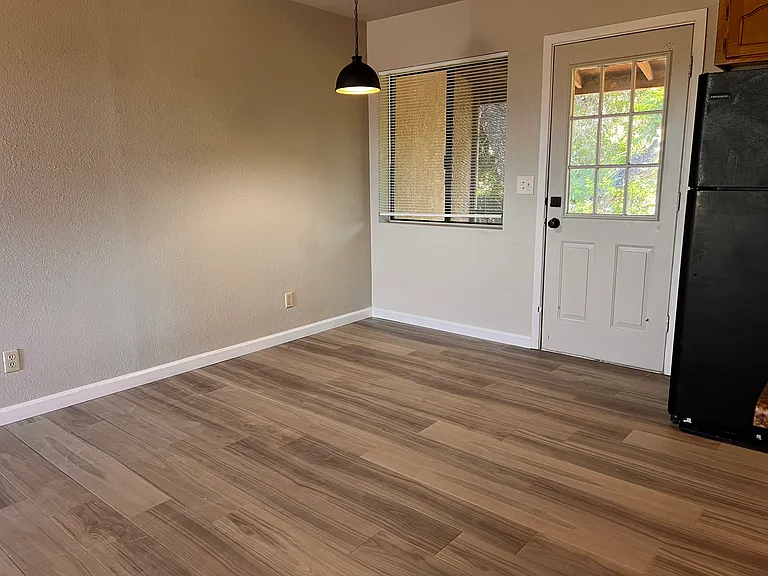 1101 South Ave #C-F — Photo 9