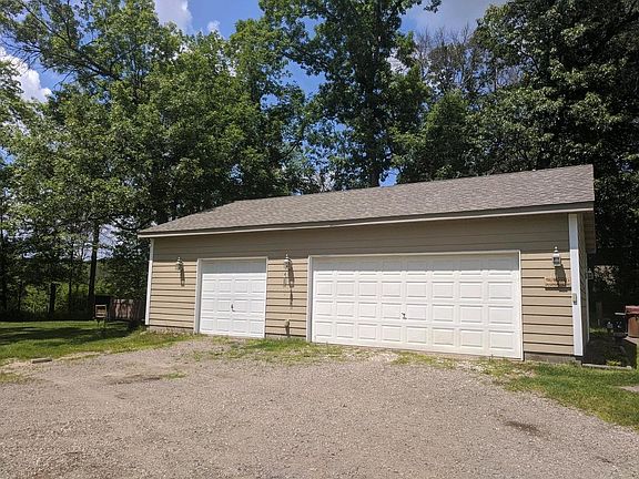 5th image of 21780 Xylite St NE