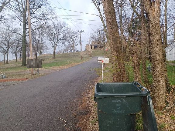 5th image of 1616 School St