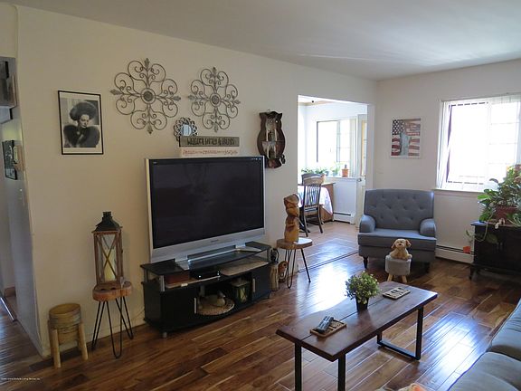 4th image of 10 Donna Ct APT 8