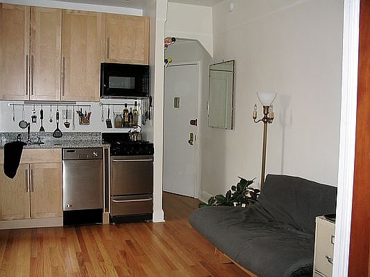 1st image of 98 Suffolk St APT 1B