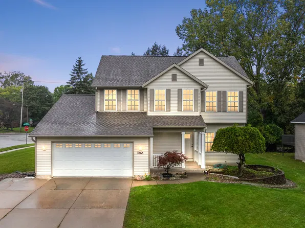 3565 Breton Valley Dr SE, Kentwood, MI 49512