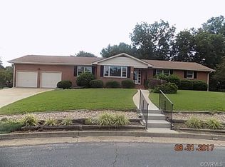 107 Brookhill Ct, Colonial Heights, VA