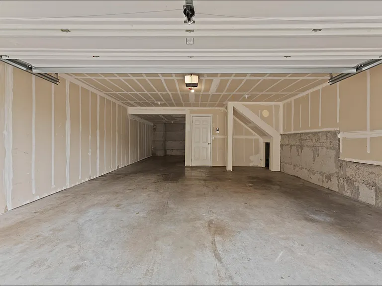 15210 SW Sparrow Loop #105 — Photo 23