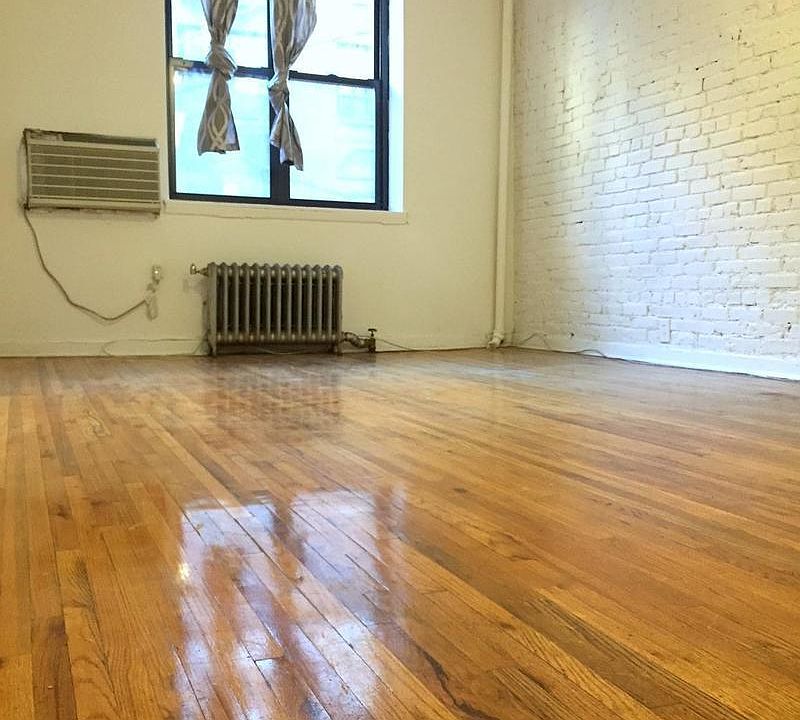 2nd image of 242 E 77th St Frnt 1