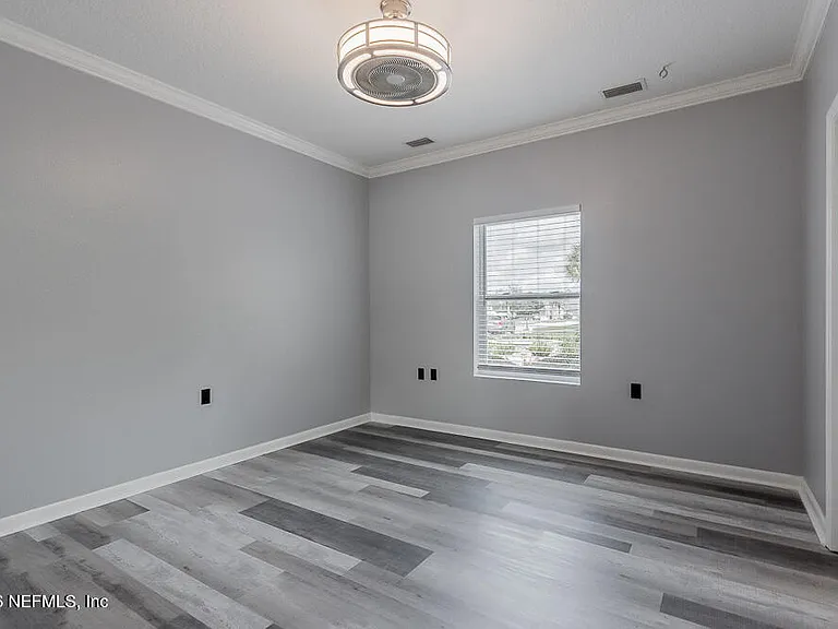 1770 Victoria Chase Ct — Photo 3