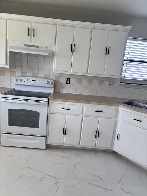 3 bed, 1406 sqft, $1,650 — Photo 3
