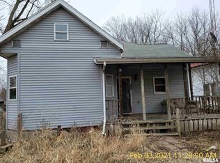 1016 Hackett Ave, Jacksonville, IL 62650