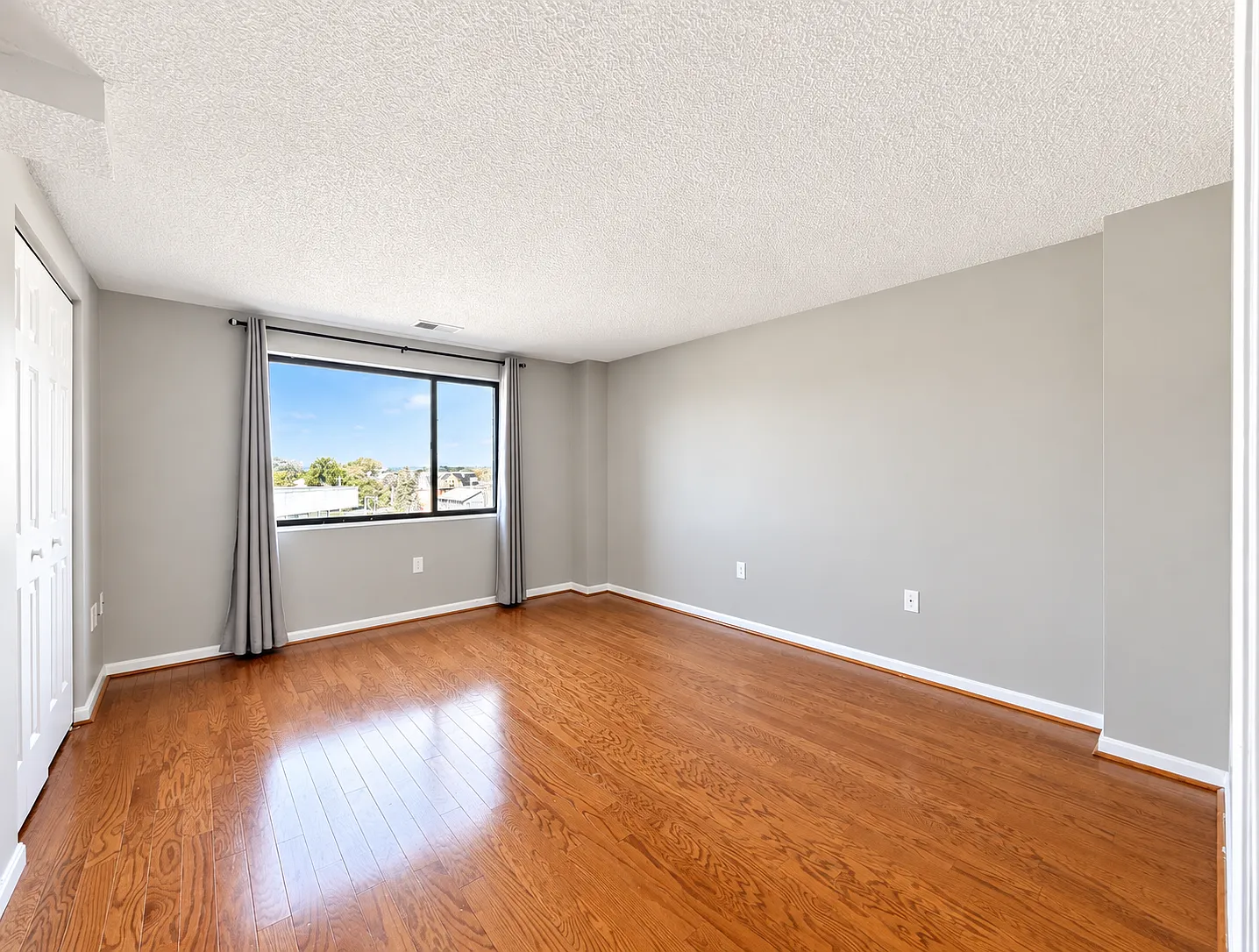 30 Revere Beach Pkwy — Photo 2