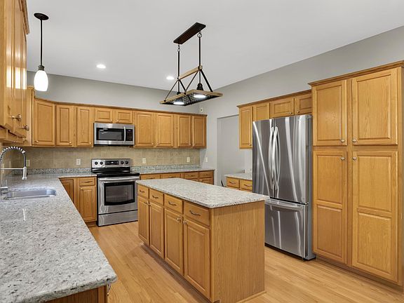 4th image of 8924 Heatherton Ridge Dr