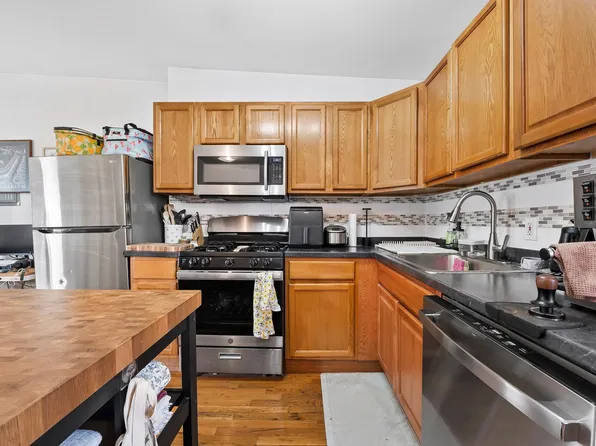 280 Grand Street image 1 of 15