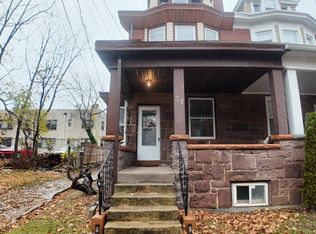 31 Maple Ave, Trenton, NJ 08618