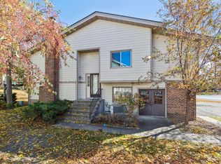 6971 Pima Ln, Chanhassen, MN 55317