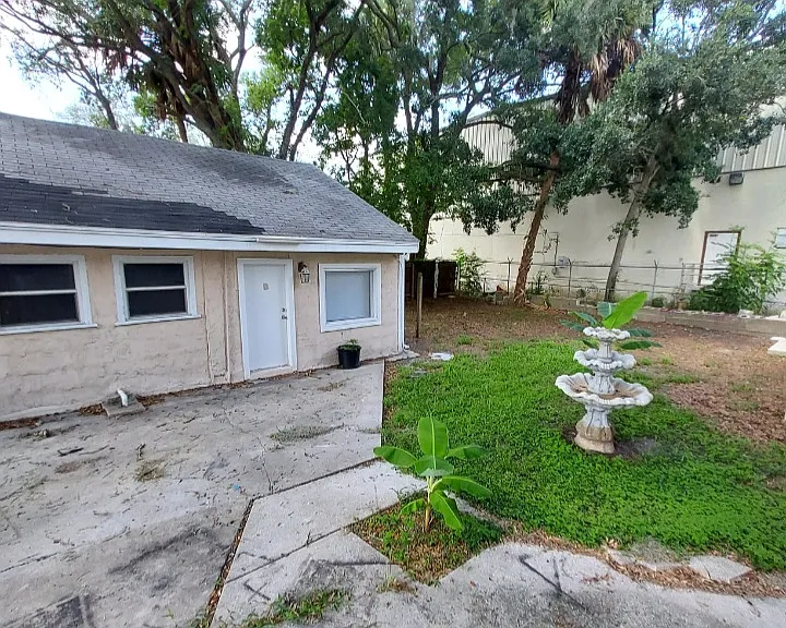 627 State Ave #B — Photo 8