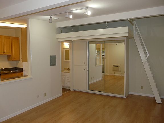 5th image of 315 Easy St APT 10