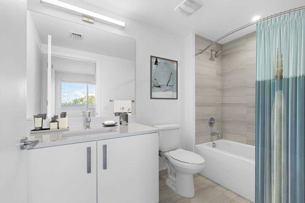 200 NE 1st Ave #107, photo 5