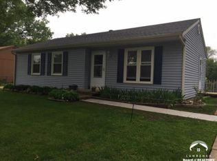 2713 Rawhide Ln, Lawrence, KS 66046