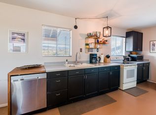 5120 Tom Mix Rd, Pioneertown, CA 92268