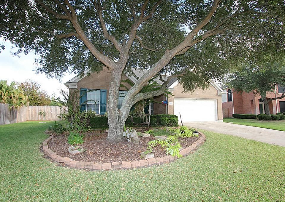 1st image of 12303 Robin Meadow Cir