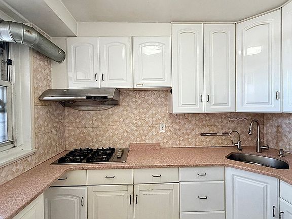 4th image of 97-07 63rd Rd APT 8G