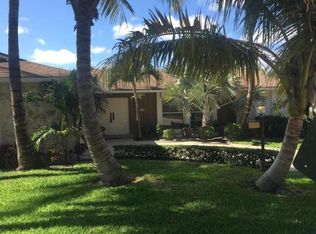 32 Ocean Dr, Jupiter Inlet Colony, FL 33469