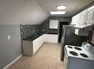 140 Washington Sq, Syracuse, NY 13208
