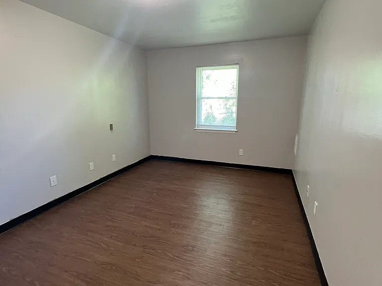 Mays Landing — Photo 14