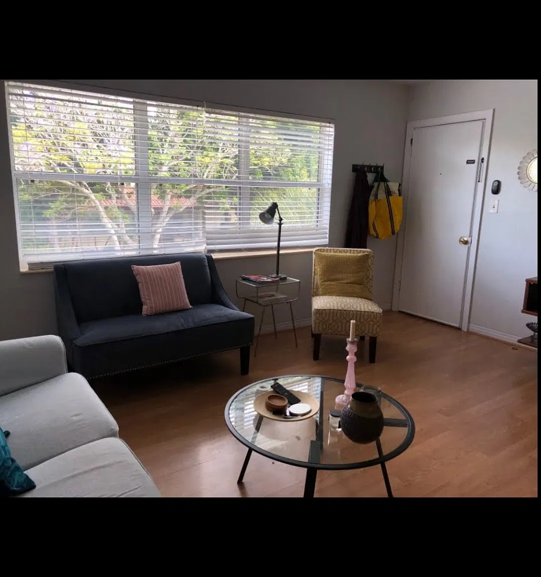 560 12th Ave NE — Photo 4