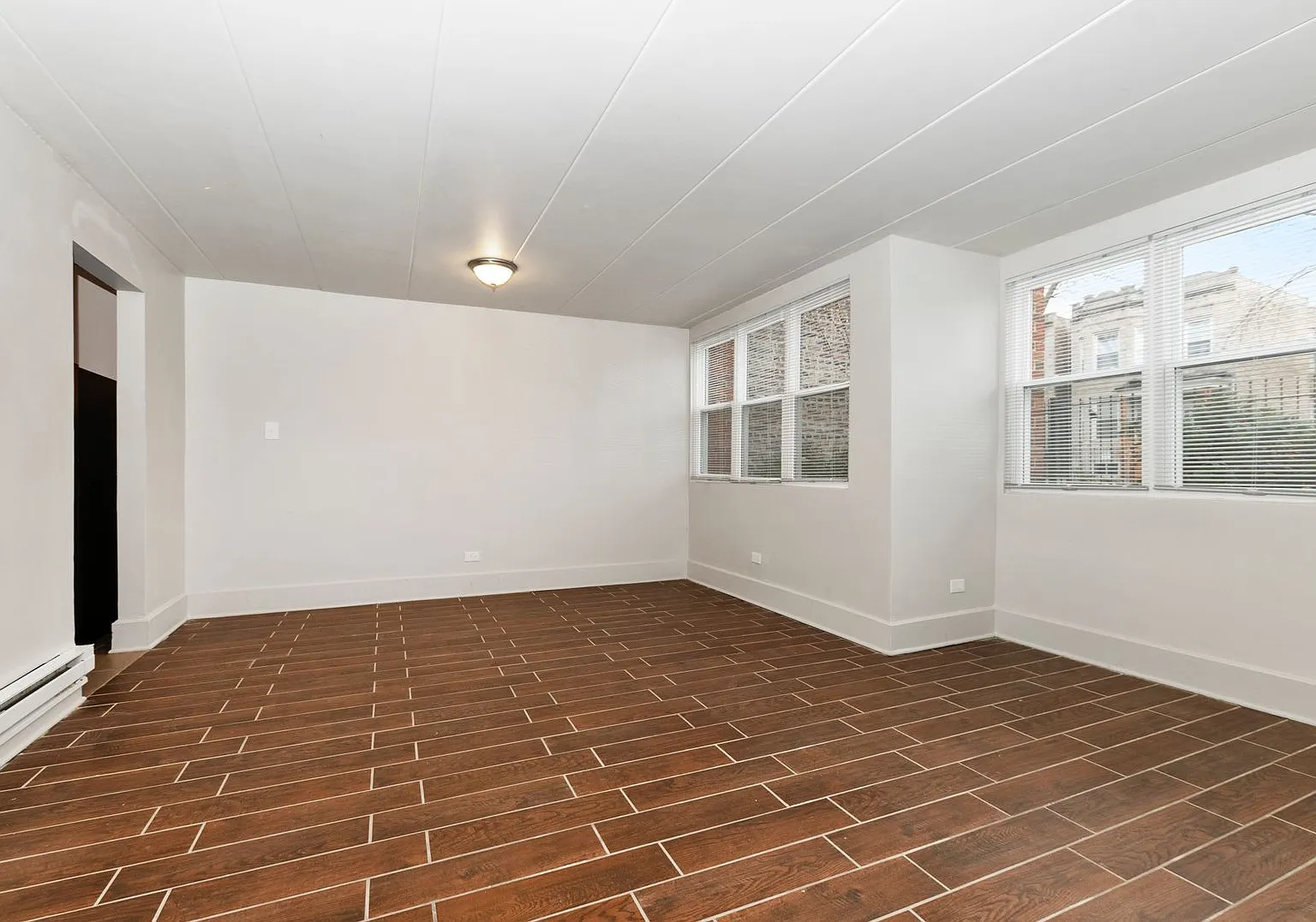 6603 S Rhodes Ave — Photo 4