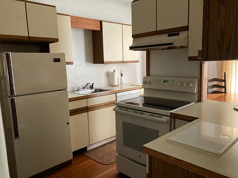 More than enough storage in kitchen base and wall cabinets with a"Lazy Susan" unit. All air vents in Apt. are ducted directly to the outdoors and not back into the apt. to maintain fresh air.