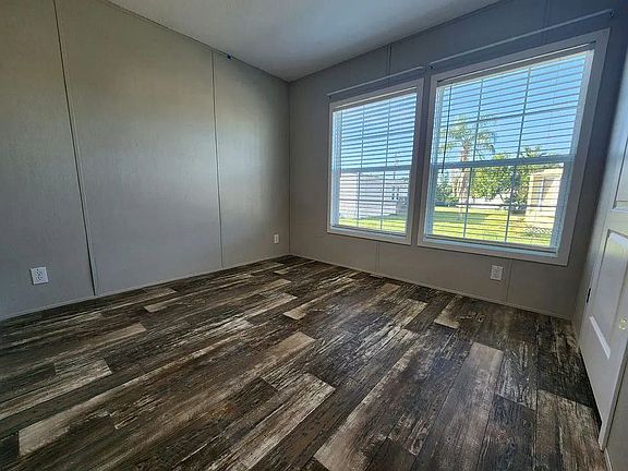 5th image of 31 Eland Dr #31