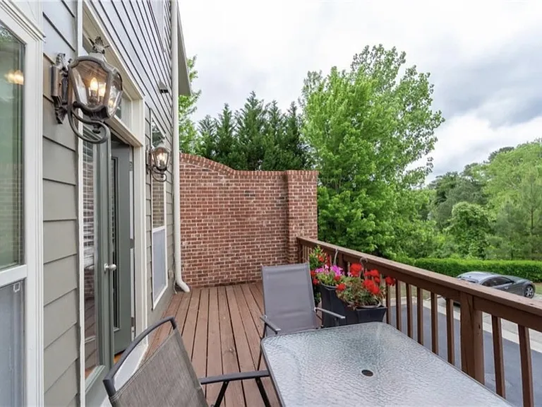 1752 Breyerton Dr — Photo 14