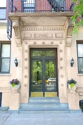 Sold by Brooklyn Bridge | media 9