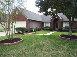 4907 Silver Fox Dr, Houston, TX 77066