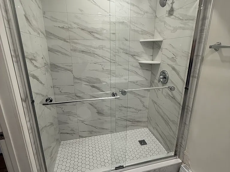 92 S Common St #4 — Photo 6