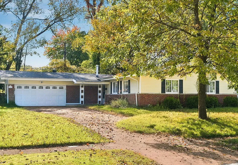 3140 Kingsley Dr