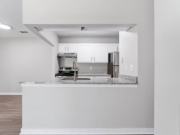 4th image of 3310 Old Courthouse Rd #20C