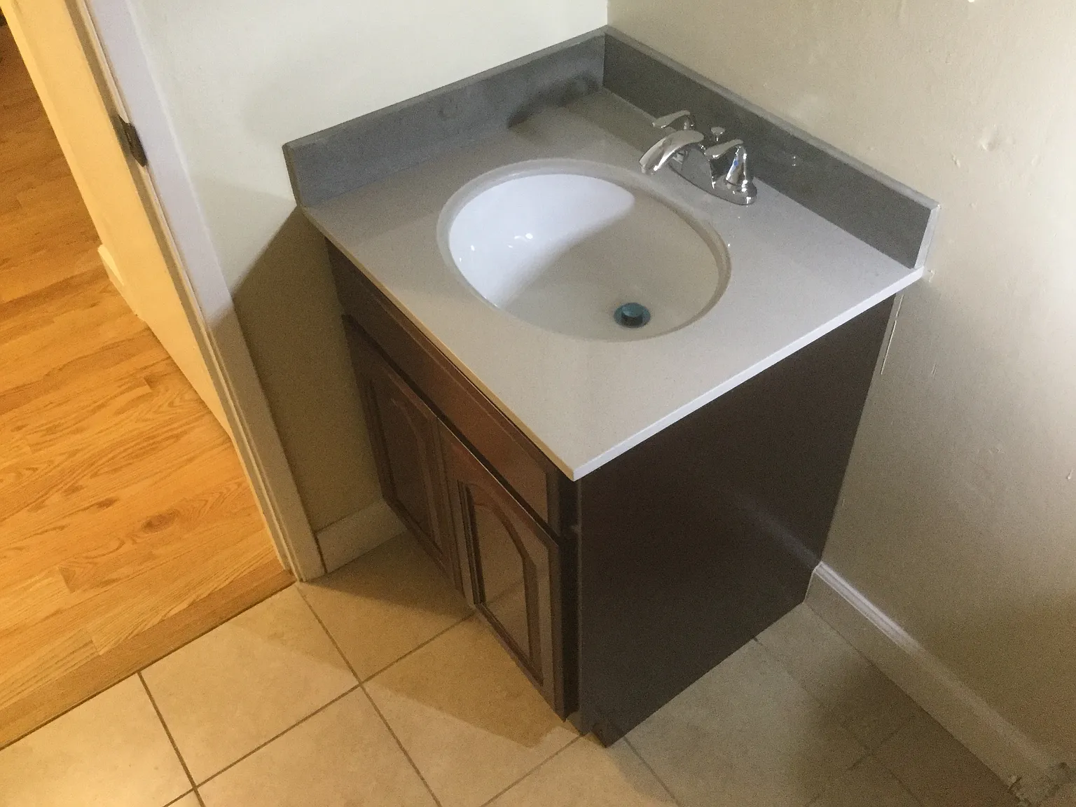 2 bed, 800 sqft, $2,600 — Photo 4
