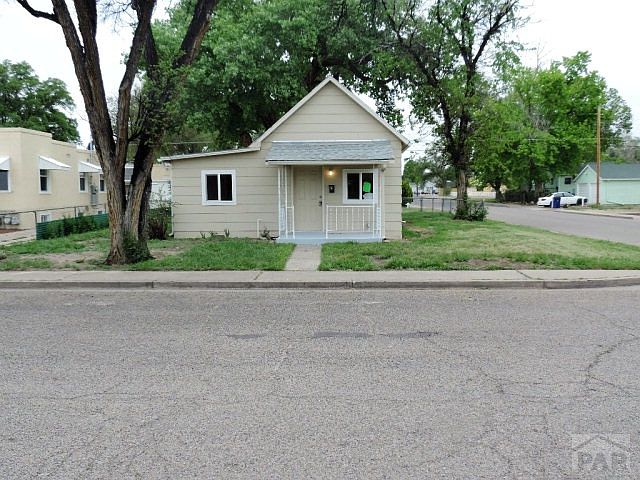 1st image of 601 Acero Ave