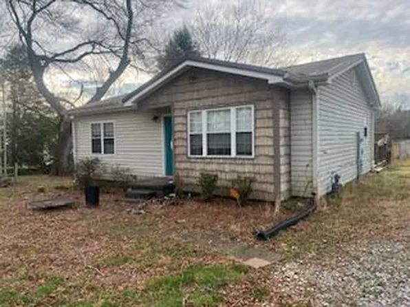 326 Pledger St, La Fayette, GA 30728