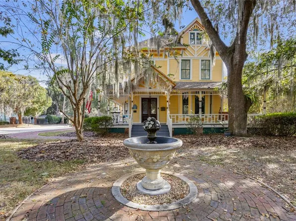 221 SE 7th St, Gainesville, FL 32601