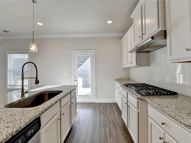 1622 Dover Creek Ln — Photo 22