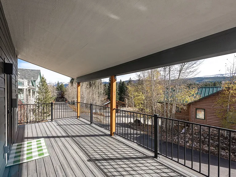 313 Vasquez Rd — Photo 35