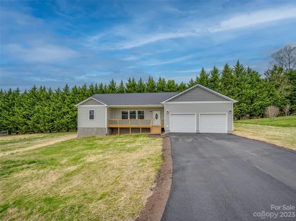 93 Lone Laurel Trl, Hendersonville, NC 28792