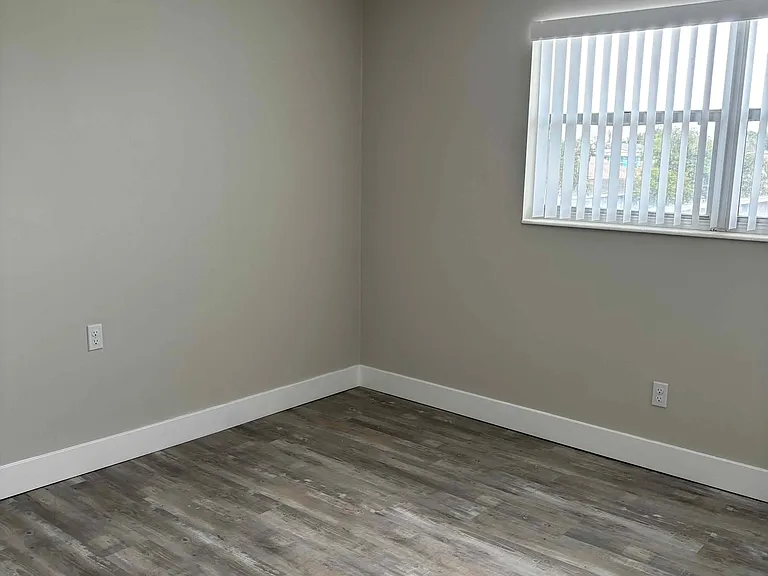321 Johnson Ave #A14 — Photo 13