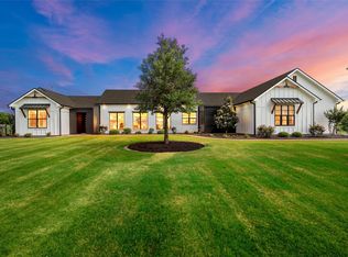 177 Bold Springs Ct, West, TX 76691