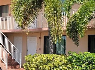 29 E Sheridan St APT 202, Dania, FL 33004