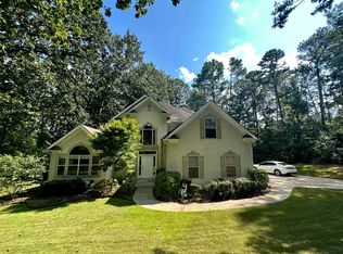 93 Weatherstone Ct, Sharpsburg, GA 30277