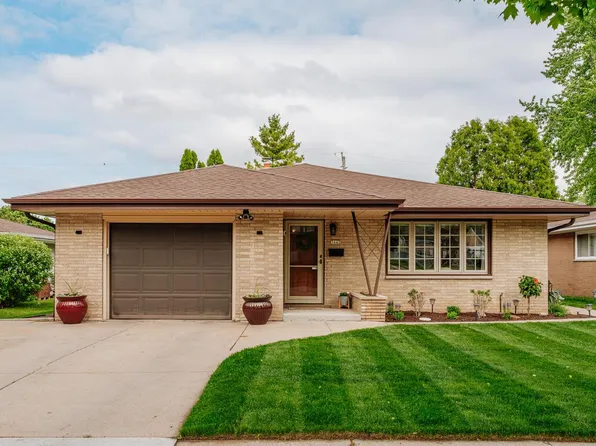 3442 S 86th STREET, Milwaukee, WI 53227