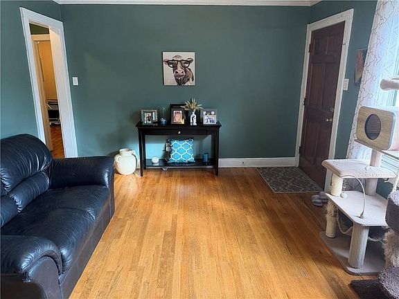 4th image of 3316 Anson Ct
